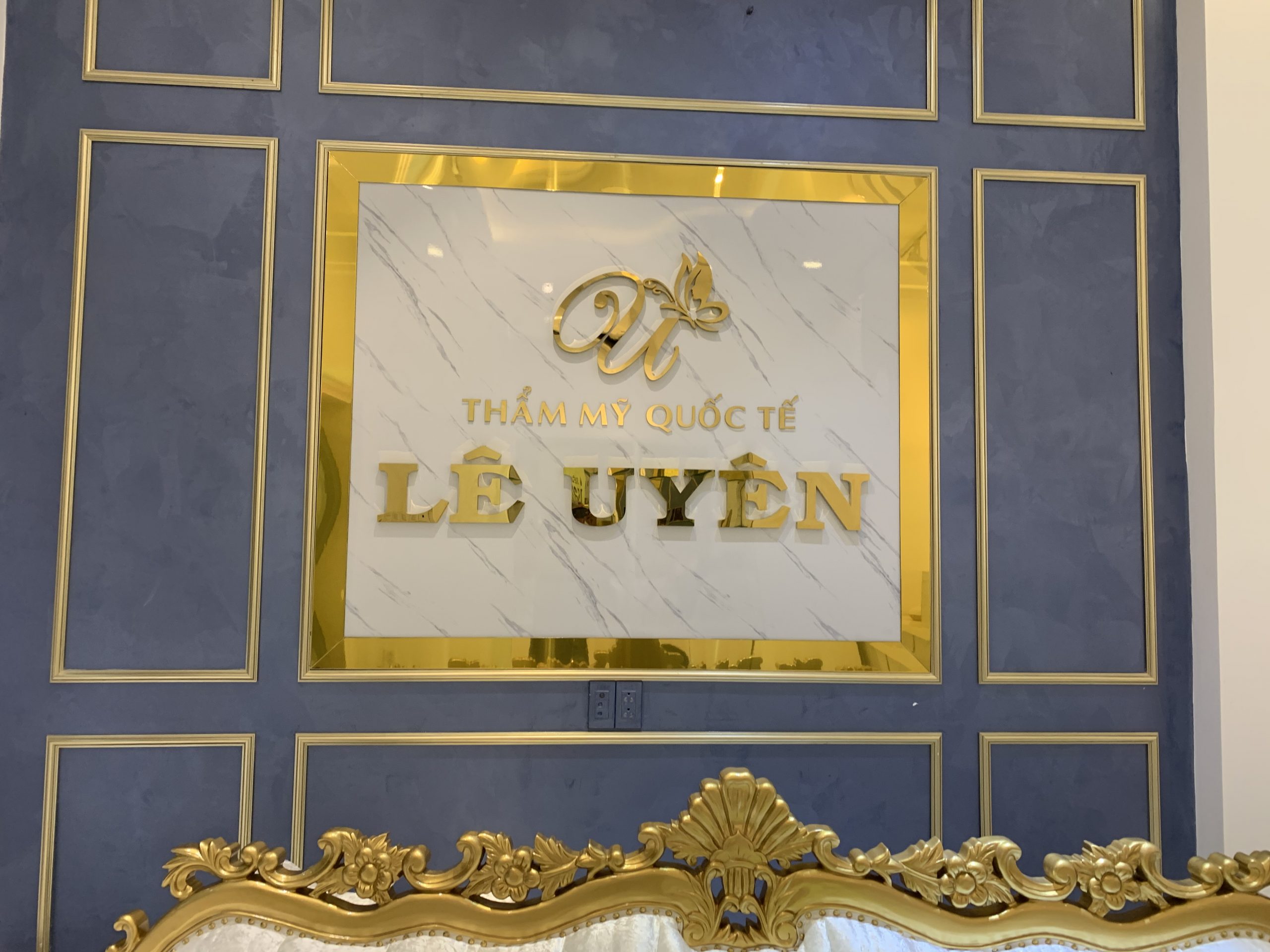 Báo giá thi công làm bảng hiệu quảng cáo đẹp giá rẻ tại Quận 1 - HCM